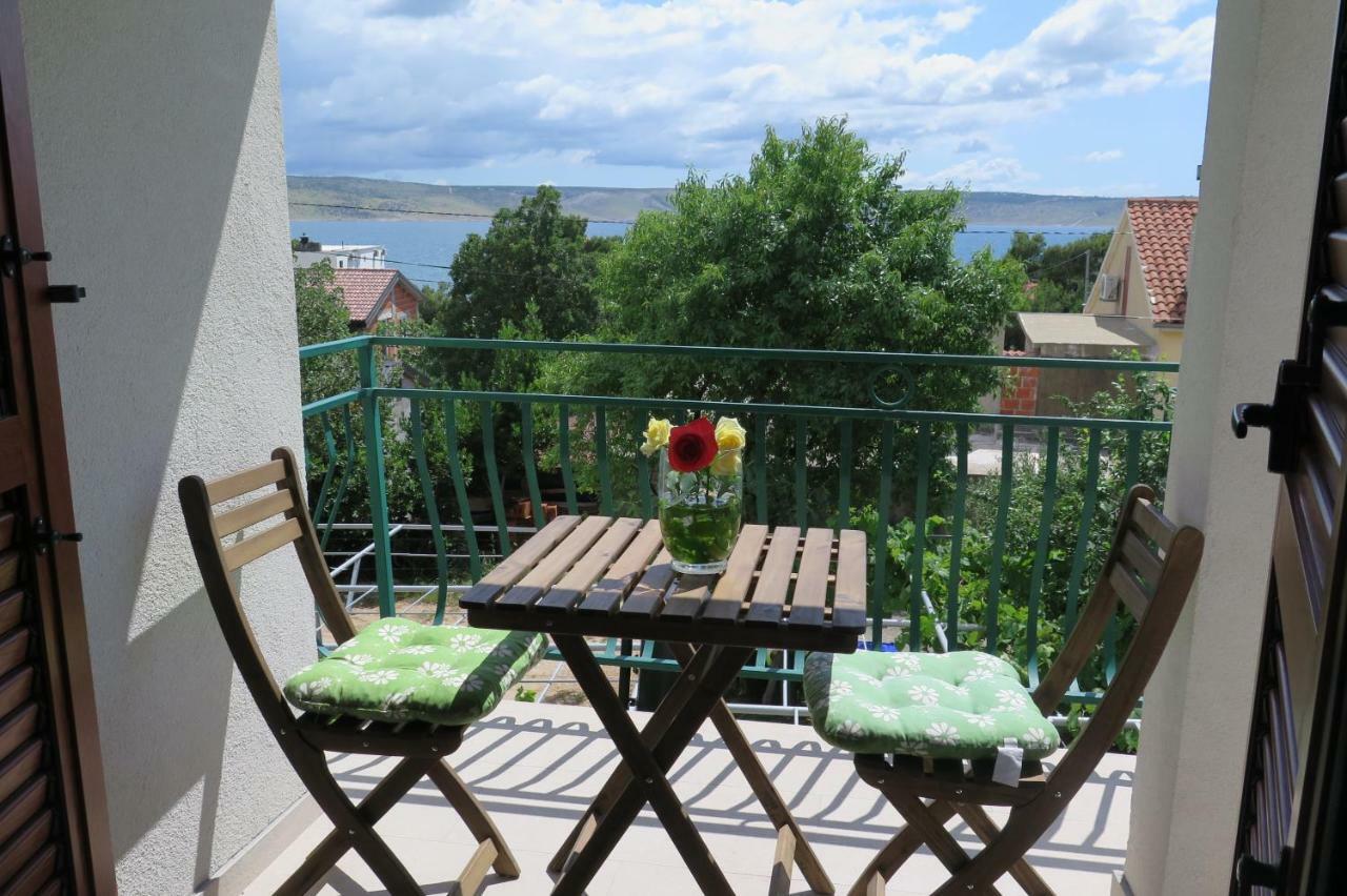 Lumbrela Apartments Starigrad Paklenica Exterior photo
